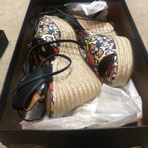 Dana Leather Coach Sandals Size 8 Worn Twice